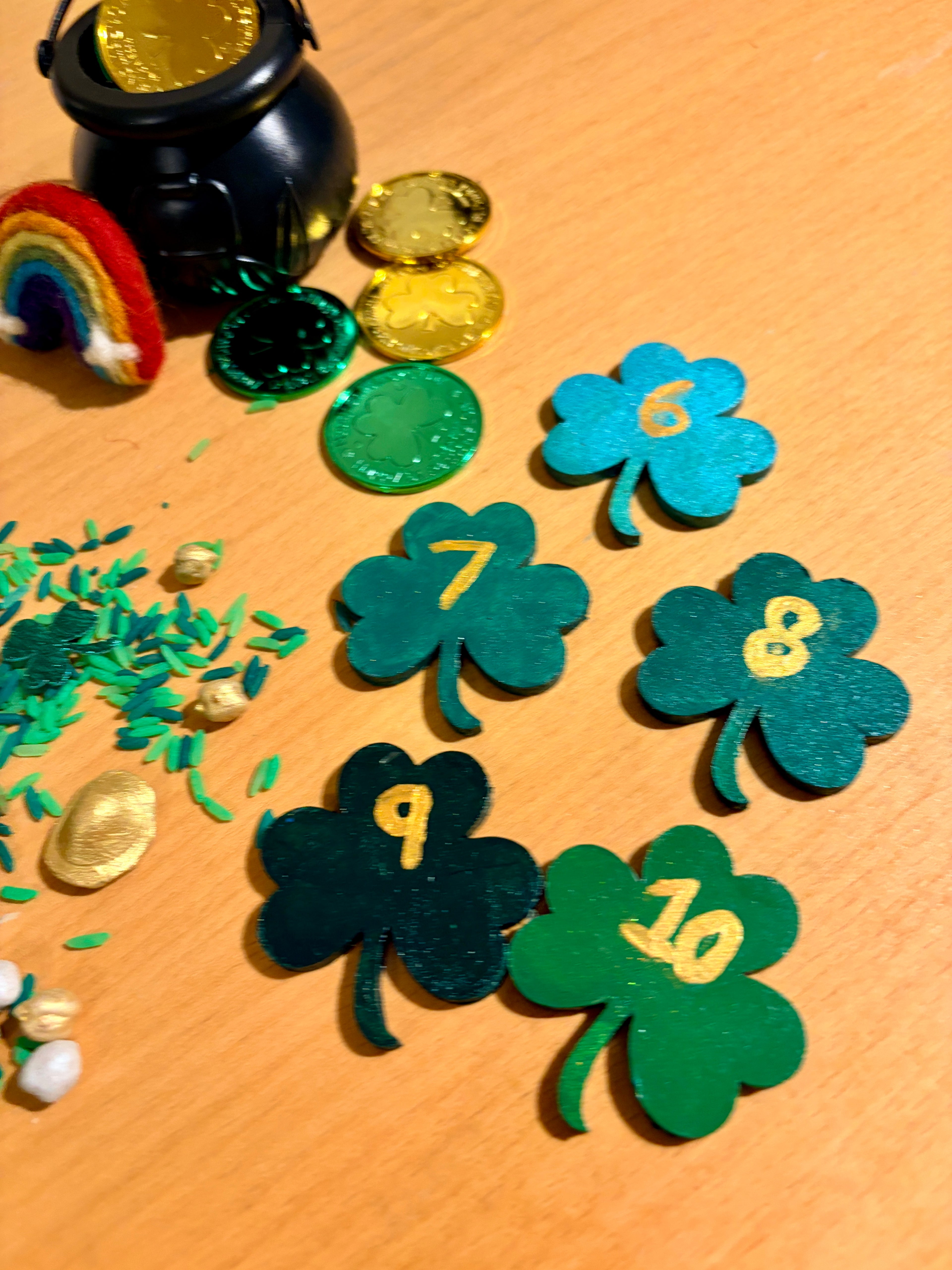 Wooden Shamrock Counters (set of 10)
