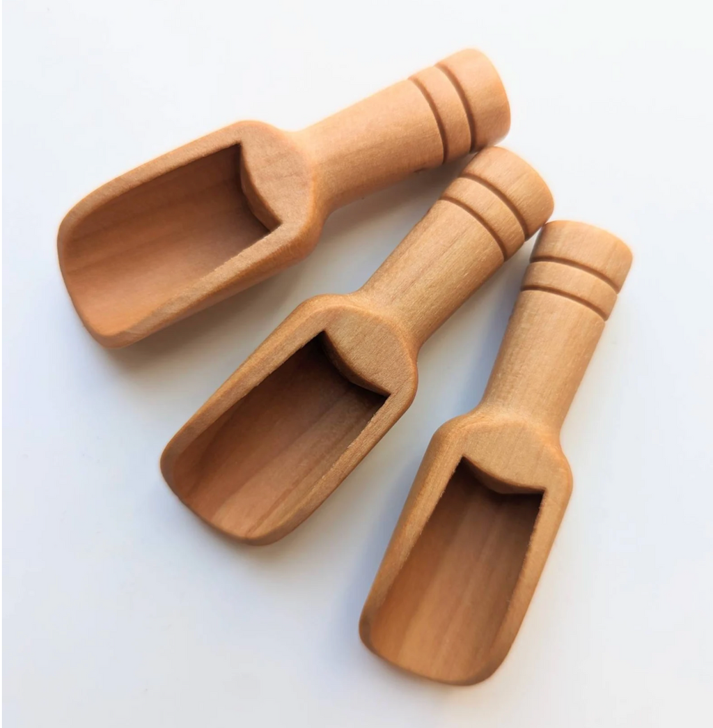 Wooden mini scoop